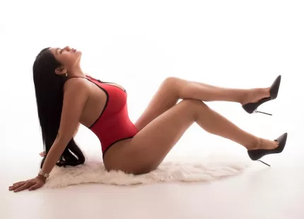 Escort Tiara 447833793043 with black hair