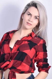 Cariena D bust size