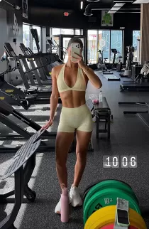 GFE Dayana C bust size Natural