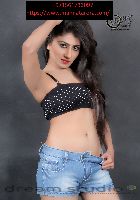 Alisha 23 years from United Arab Emirates